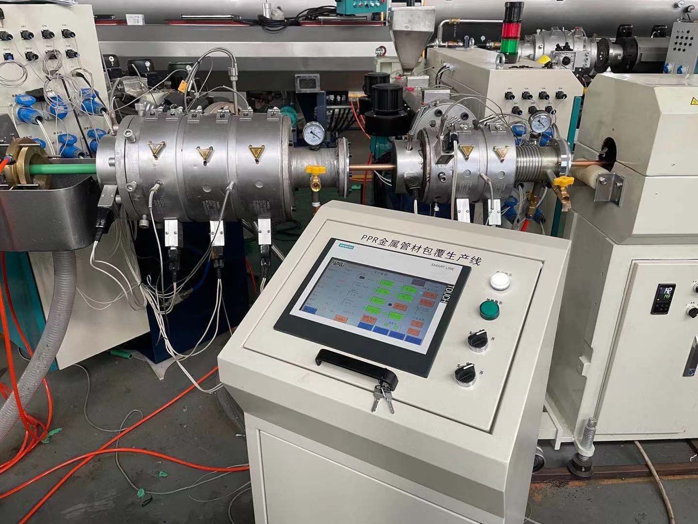 Conas líne táirgeachta píopa ábhar cumaisc a chothabháil