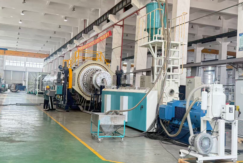 Príomhphointí le haghaidh Trealamh Tosaithe agus Teicneolaíocht Táirgthe Píopaí Corpoideachais le Trastomhas Móra Os cionn 2000mm